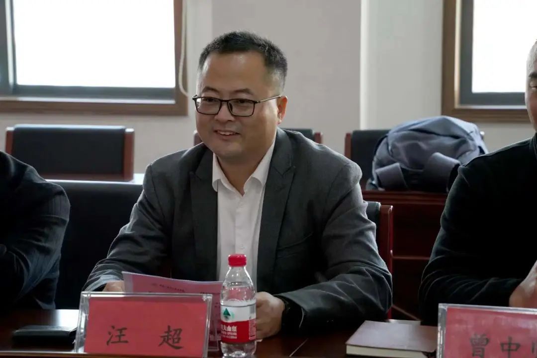 工业大型3d打印机厂家ng28南宫与湖南工业职业技术学院完成签约揭牌仪式