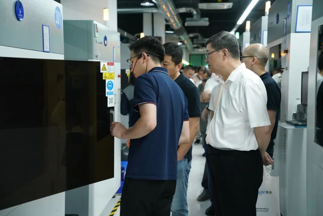 ng28南宫助力《装备强国》系列活动——增材制造“敲门行动”企业行第三站顺利召开